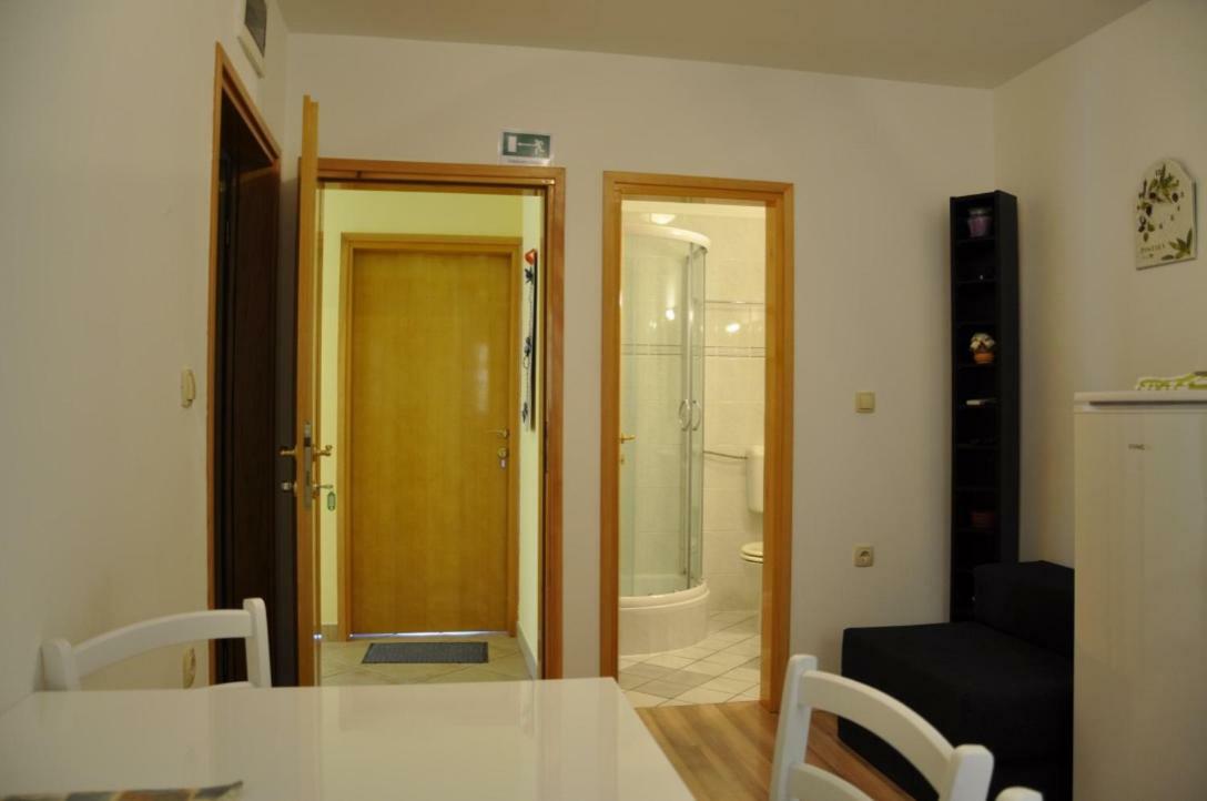 Apartment Viveniti Klenovica Ngoại thất bức ảnh